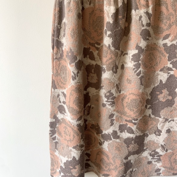 Knitted and Knotted,  neutral floral wool blend XS pencil dress - Picture 3 of 13